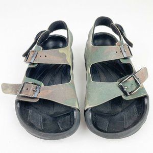 BIRKI'S Birkenstock Boy's 11 Camoflauge Sandals